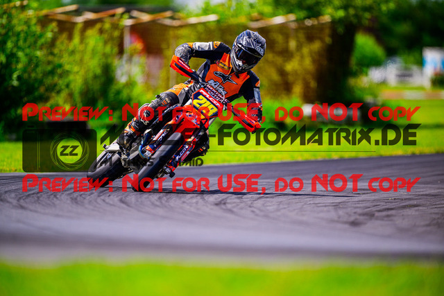 MaZZes_FotoMatrix_240714_6007705_5260 | S2