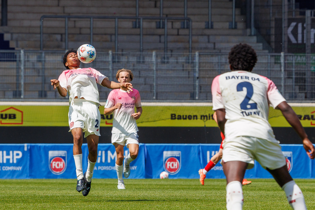 20260503-U19_FCH-LEV_127 | 1.FC Heidenheim 1846 vs. Bayer 04 Leverkusen, Fußball, U19, A-Junioren, NWL, U19-DFB-Nachwuchsliga, 2025/2026, Achtelfinale, 03.05.2026 in Heidenheim, Voith Arena(Foto: Michael Bulling) - Realisiert mit Pictrs.com