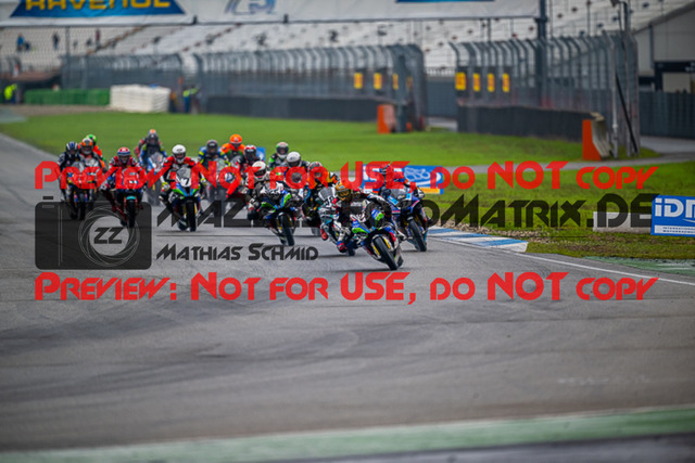 MaZZes_FotoMatrix_220925_5455 | IDM1000