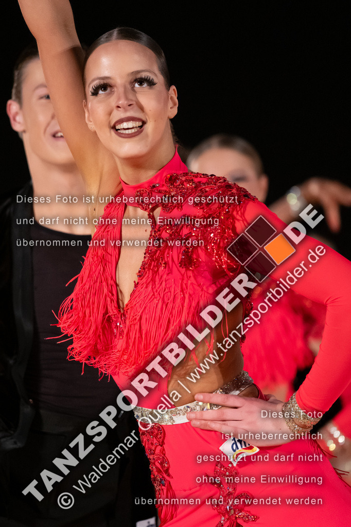 20250504-10306 | Hier finden Sie Tanz Bilder vom Latein und Standard Formationen tanzen. Sportbilder vom Tanzsport. Schöne Fotos und von Weltmeisterschaft, Europameisterschaft, Bundesliga, Regionalliga, Oberliga und Landesliga sowie von GOC Stuttgart, DanceComp, WM Bremen