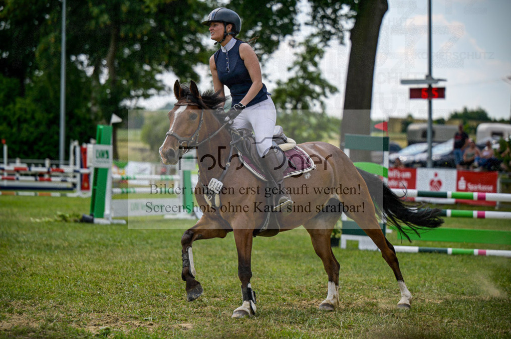 Reitturnier Voxtrup | Entdecke hochwertige Reitturnierfotos von Foto Oger. Professionell, emotional und authentisch – jetzt Lieblingsmomente im Shop bestellen.Deutschlandweite Turnierfotografie. - Realisiert mit Pictrs.com