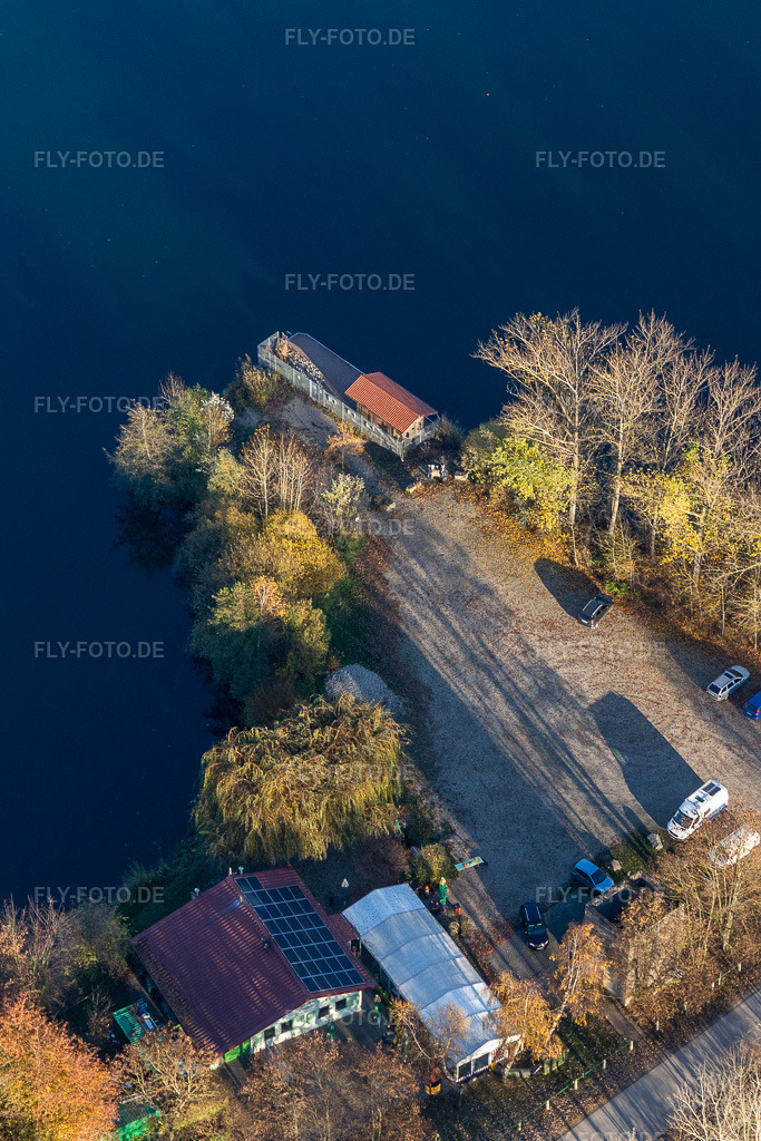 Luftbild: Anglerheim am Altrhein in Neupotz im Bundesland Rheinland-Pfalz in Deutschland. Foto: IMG_123977.jpg vom 21.11.2020 durch Werner Riehm/FLY-FOTO.de