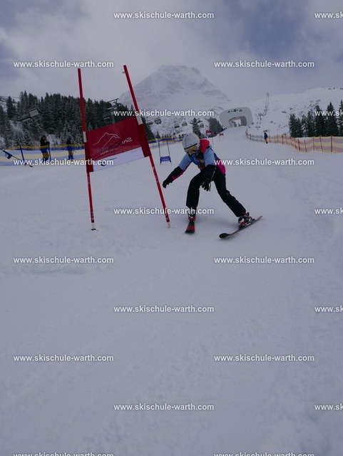 Julius (5) | Photos von der Skischule Warth - Realisiert mit Pictrs.com