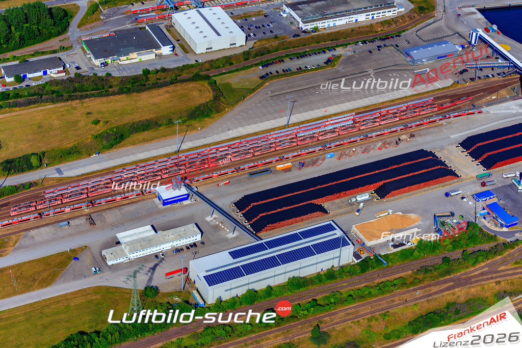 Die Luftbildaufnahme Faehrhafen - Sassnitz wurde 2018 mittels Flugzeug (keine Drohne) erstellt. Perfekte Schärfe und Druck- Auflösung- Garantiert!