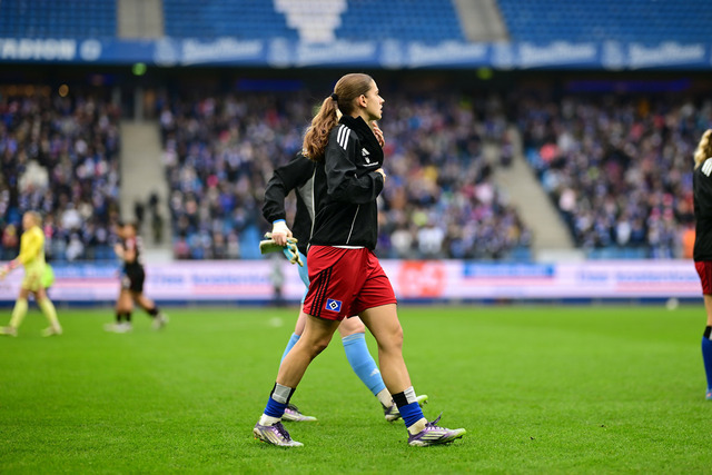 Fußball I Frauen I Saison 2025-2026 I Bundesliga I 10. Spieltag I Hamburger SV - 1. FC Nürnberg I 44315 | Der Sportfotograf. - Realisiert mit Pictrs.com