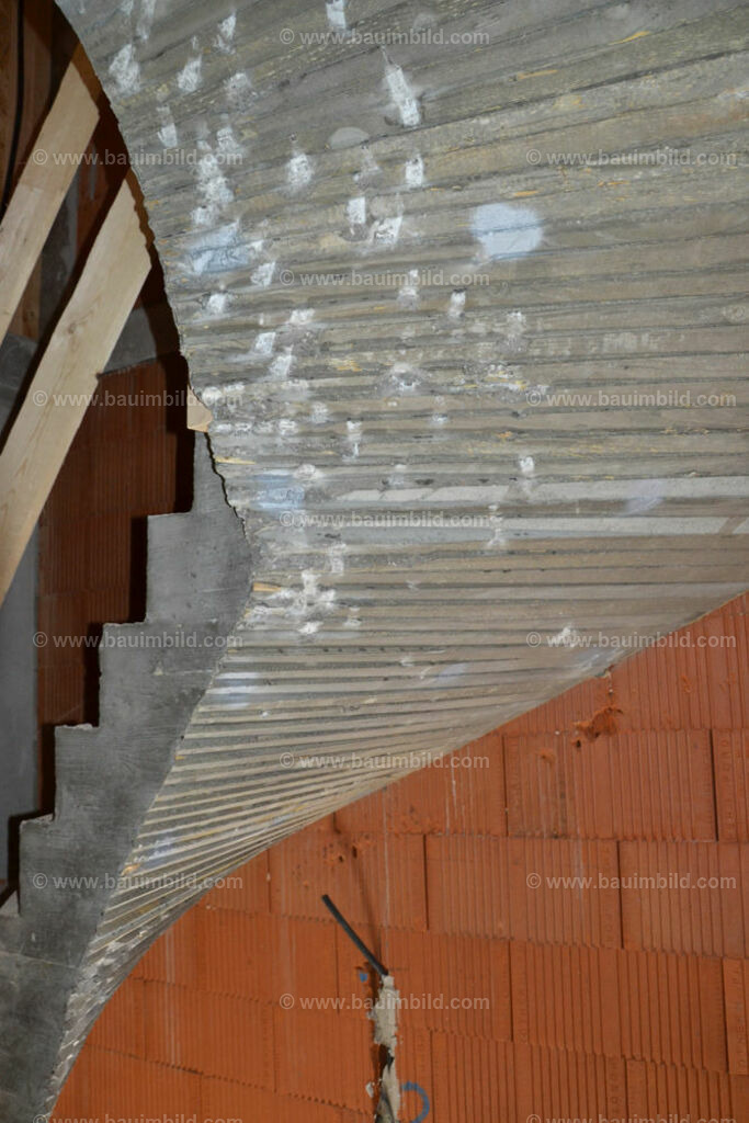 bib-lg04-betonarbeiten-treppen-0764 | Nach LV-Leistungsgruppen sortierte Detailfotos über den Bau eines Hauses. Alle Hausbau-Bilder direkt vom Urheber und Autor der Website Haus-Selber-Bauen.com