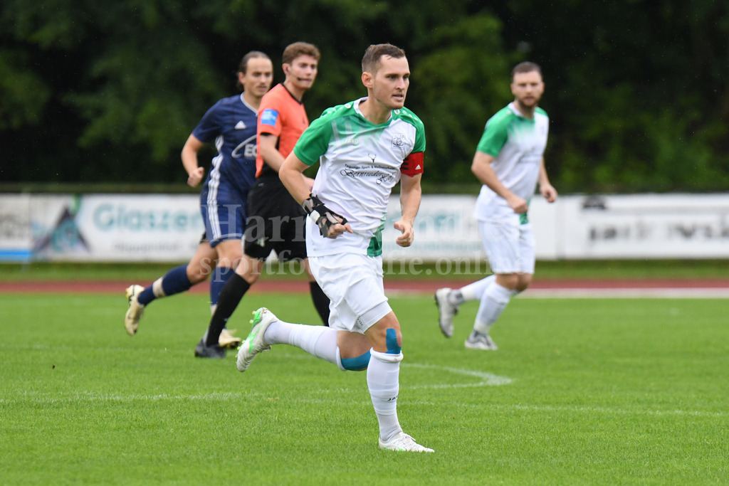 SpVgg GW Deggendorf  | Matthias Schaefer (SpVgg GW Deggendorf #18) - Realisiert mit Pictrs.com