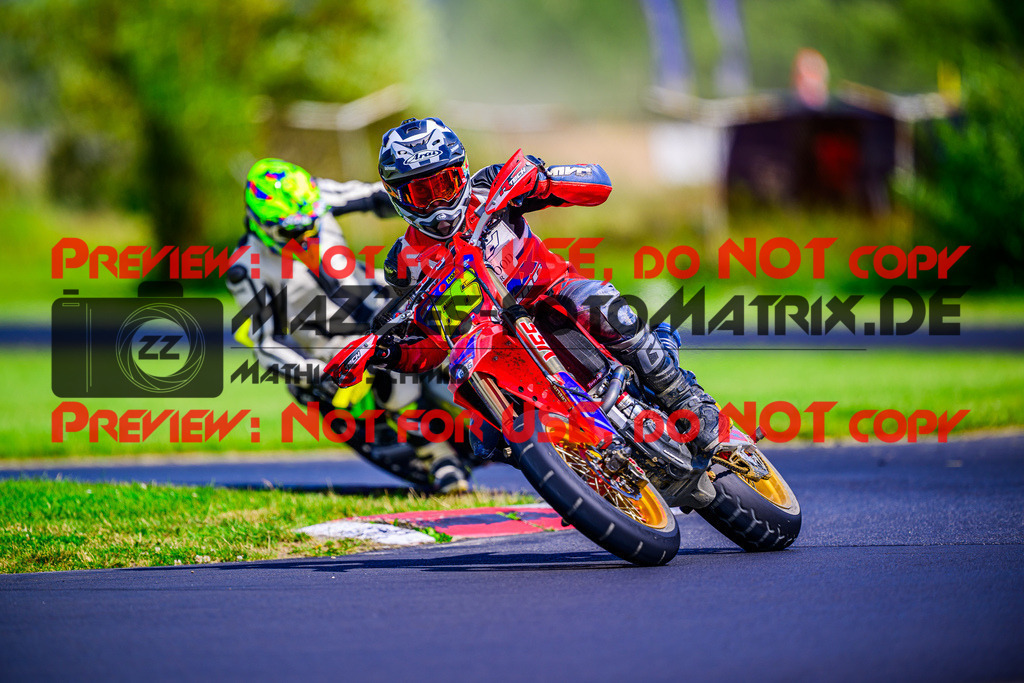 MaZZes_FotoMatrix_240714_6007705_8285 | S2