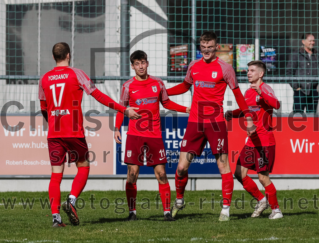 2024-02-24_087_FC_Schwaig_gegen_TSV_1880_Wasserburg | Oberding, Deutschland, 24.02.2024:
Fußball, 2. Runde Qualifikation TOTO-Pokal 2023 / 2024, 1. Spieltag, FC Schwaig gegen TSV 1880 Wasserburg, Endergebnis: 2:3

Daniel Yordanov (TSV 1880 Wasserburg, #17), Leon Simeth (TSV 1880 Wasserburg, #11), Matthias Rauscher (TSV 1880 Wasserburg, #24), Manuel Kerschbaum (TSV 1880 Wasserburg, #28)

Foto: Christian Riedel / fotografie-riedel.net