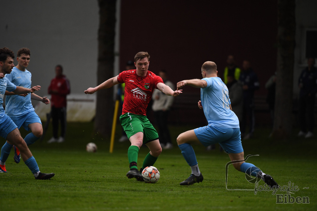 BV Bockhorn-SG FriPe | Relegation zur Kreisliga; BV Bockhorn (weiß)-SG FriPe (rot) am 05.06.2025 in Oldenburg/Ofenerdiek (Lagerstraße), Photo: Philip Eiben 2025 - Realisiert mit Pictrs.com