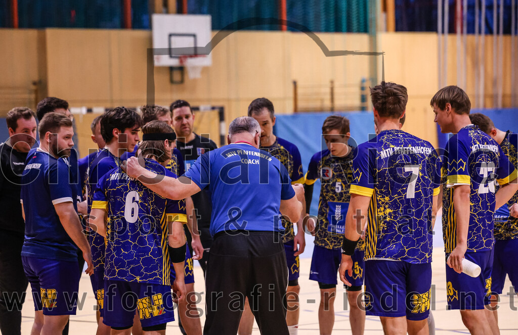 2024-12-14_094_SpVgg_Altenerding_gegen_MTV_Pfaffenhofen | Erding, Deutschland, 14.12.2024:Handball, Bezirksoberliga Männer 2024 / 2025, 10. Spieltag, SpVgg Altenerding gegen MTV Pfaffenhofen, Endergebnis: 32:30Foto: Christian Riedel / fotografie-riedel.net