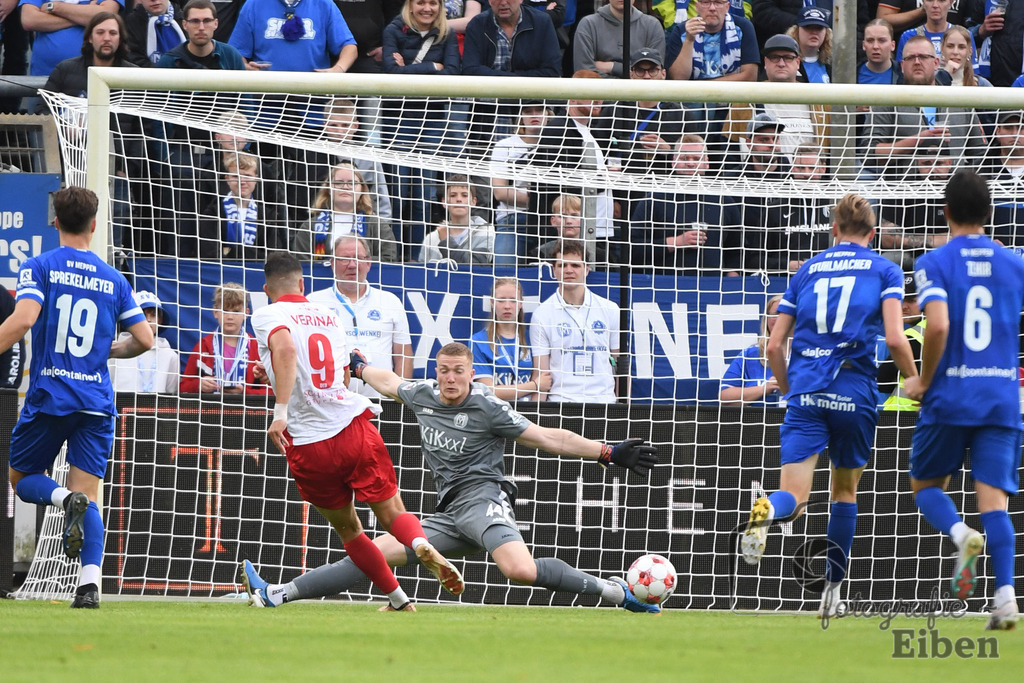 SV Meppen-VfB Lübeck | Herren Regionalliga Nord; SV Meppen (blau)-VfB Lübeck (weiß) am 01.08.2025 in Meppen (Hänsch-Arena), Photo: Philip Eiben 2025 - Realisiert mit Pictrs.com