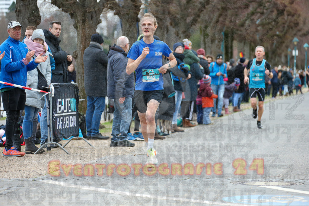 231231_1148_EX1_4081 | Sportfotografie im Rhein-Sieg Kreis, Köln, Bonn, NRW, Rheinland Pfalz, Hessen, etc. Unser Tätigkeitsfeld umfasst den Laufsport vom Volkslauf über den Marathon, Duathlon, Triathon bis zum Ultralauf wie Kölnpfad Ultra oder Schindertrail.