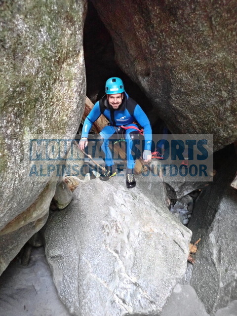 P9140075 | Bestelle die Bilder deines Berg- oder Wasser-Abenteuers mit Mountain Sports bequem von zu Hause aus direkt über unseren Online Fotoshop von pictrs.com. - Realisiert mit Pictrs.com