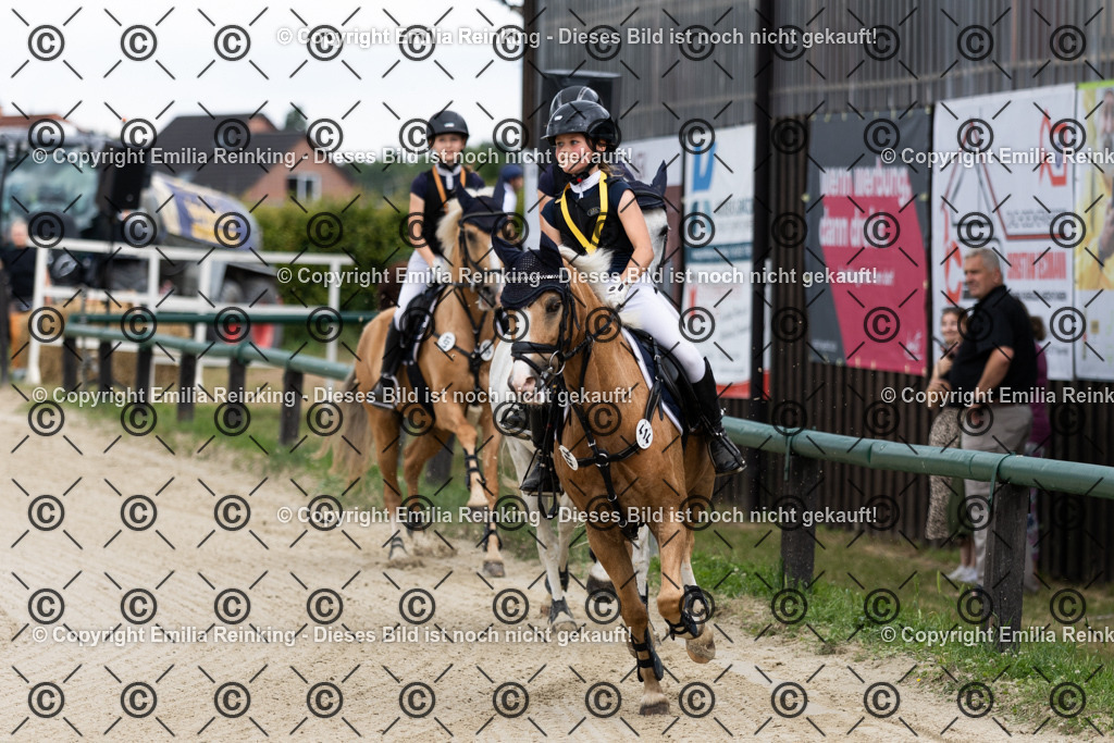 CL5A9115 | Emilia Reinking Fotografie - Realisiert mit Pictrs.com