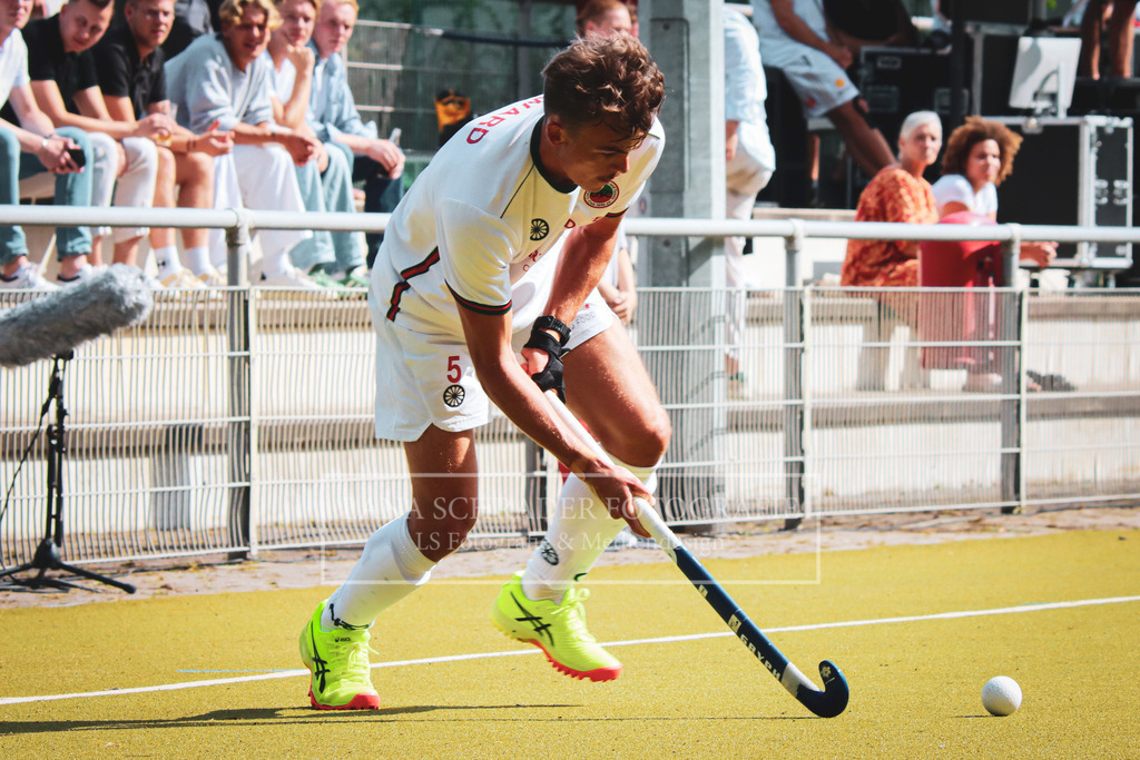 HERREN BUNDESLIGA Rot-Wei_ K_ln - Crefelder HTC 07.09.24 K_ln-237 | lanaschraderfotografie - Realisiert mit Pictrs.com