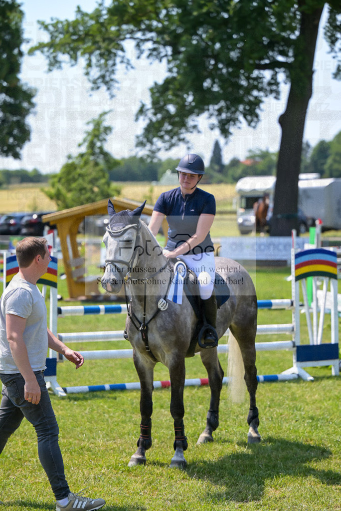 Reitturnier Voxtrup | Entdecke hochwertige Reitturnierfotos von Foto Oger. Professionell, emotional und authentisch – jetzt Lieblingsmomente im Shop bestellen.Deutschlandweite Turnierfotografie. - Realisiert mit Pictrs.com