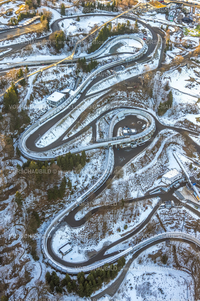 Winterberg260105085 | Luftbild, VELTINS-EisArena Kunsteisbahn im Winter, Sportanlage für Schlitten, Bob und Skeleton, Winterberg, Sauerland, Nordrhein-Westfalen, Deutschland