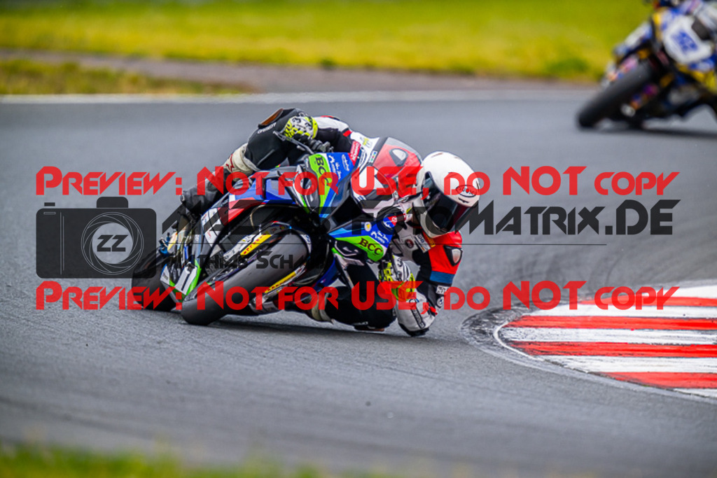 MaZZes_FotoMatrix_220521_0577 | Fotograf Mathias Schmid
Sportfotograf,
Eventfotograf,
Hochzeitsfotograf,
Portraitfotograf