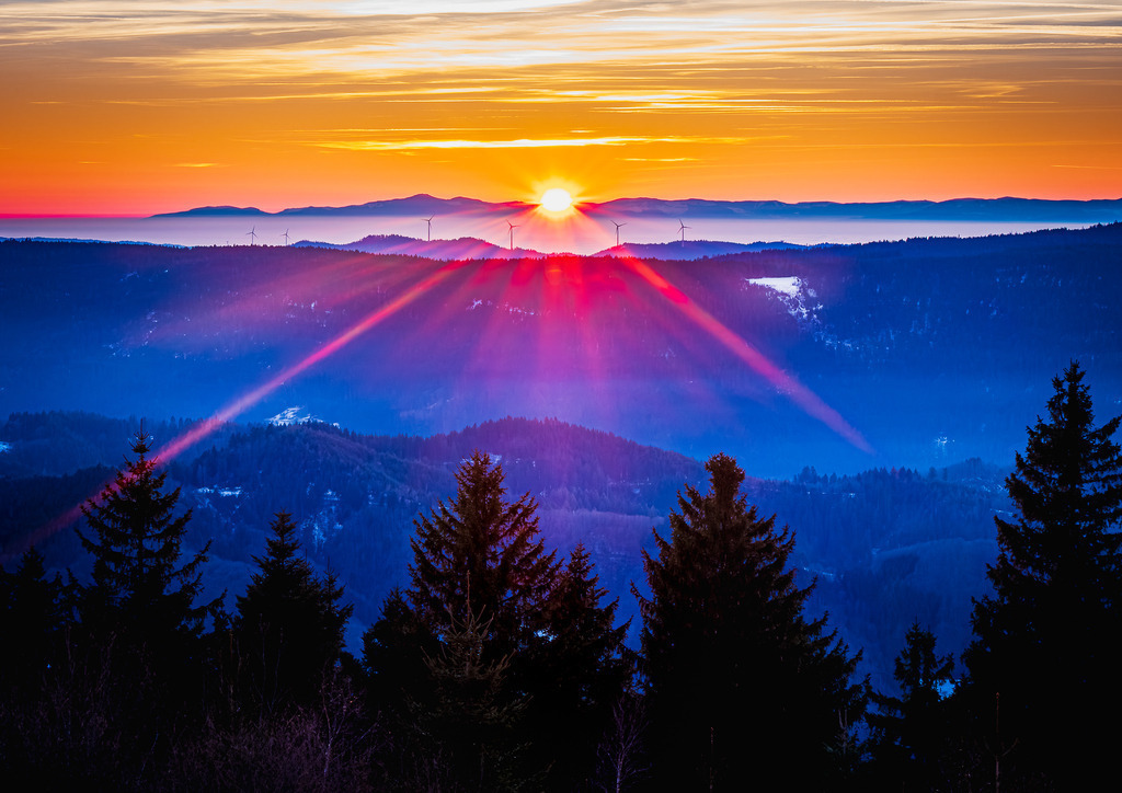 MPI_Sunset_0051 | Winterlicher Sonnenuntergang auf dem Roßbühl bei Oppenau - Realisiert mit Pictrs.com