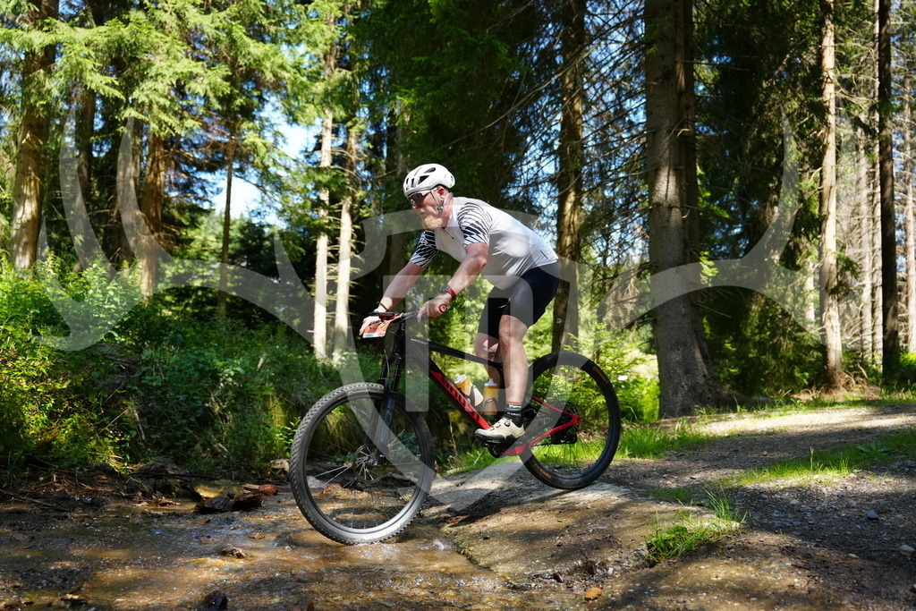 FC101891 | Fotogalerie der Treibjagd im Dunkelwald - Dein MTB Etappenrennen im Erzgebirge - Realisiert mit Pictrs.com