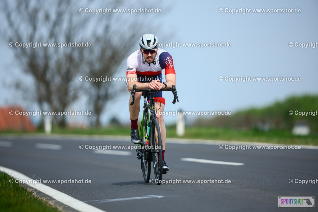148_TRA56259 | Neusiedlersee Radmarathon 2026@sportshot_your_pictrs #yourpictures#roadtowm2029 #nrm #neusiedlerseeradmarathon #neusiedlersee #neusiedlerseetourismus #burgenland #mörbisch #nrm26 #burgenlandtourismus #voglundco #poweredbyburgenlandtourismus #radsport #rad #marathon #ucigranfondo #visitburgenland #ucigranfondoworldseries