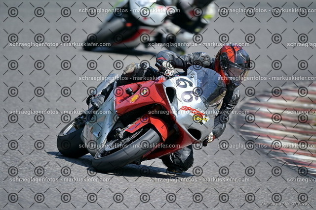 25bt04-0780 | markuskiefer.com - Realisiert mit Pictrs.com