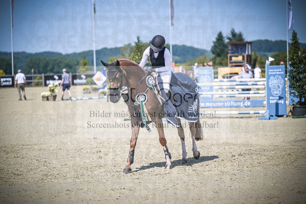 DOS_0037 | Entdecke hochwertige Reitturnierfotos von Foto Oger. Professionell, emotional und authentisch – jetzt Lieblingsmomente im Shop bestellen.Deutschlandweite Turnierfotografie. - Realisiert mit Pictrs.com