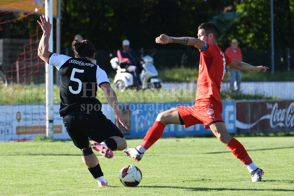 SpVgg Plattling : SpVgg GW Deggendorf | Ha-Ri; Sportfotografie Ha-Ri; Sporfotografie Harry Rindler; Sport Deggendorf; Sportbilder Deggendorf; Sportfotos Deggendorf; Sportfotos Niederbayern; Sportbilder Niederbayern; Amateursport Niederbayern; Bayern;  - Realisiert mit Pictrs.com