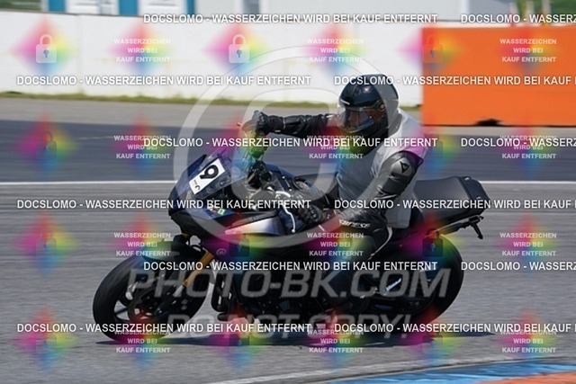2022_05_09_PBK_13669 | Sportfotografie; SlowMotion; Video; Rennstrecke; Hafeneger; RSE; Speer; Trackday; Motorsportarena; Hockenheimring; Brno; Most; Barcelona; Valencia, Benny; Kaetzmer;