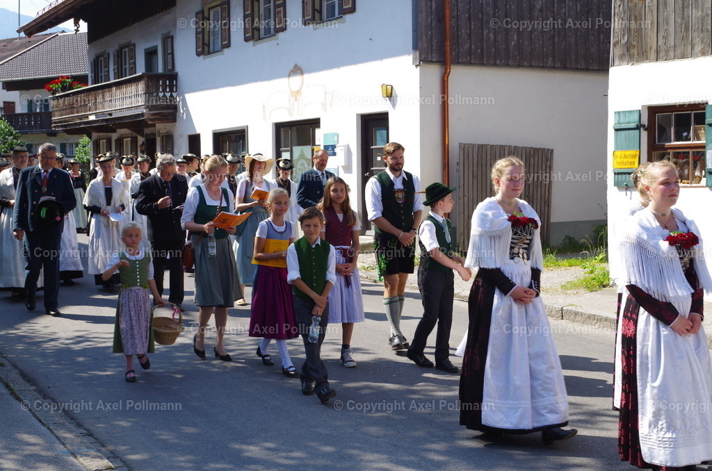IMGP3827 | fotografiert von Axel PollmannLeonhardi Wallfahrt Benediktbeuern und Murnau, Fronleichnam, Fasching, Landschaft im Loisachtal und Benediktbeuern  - Realized with Pictrs.com