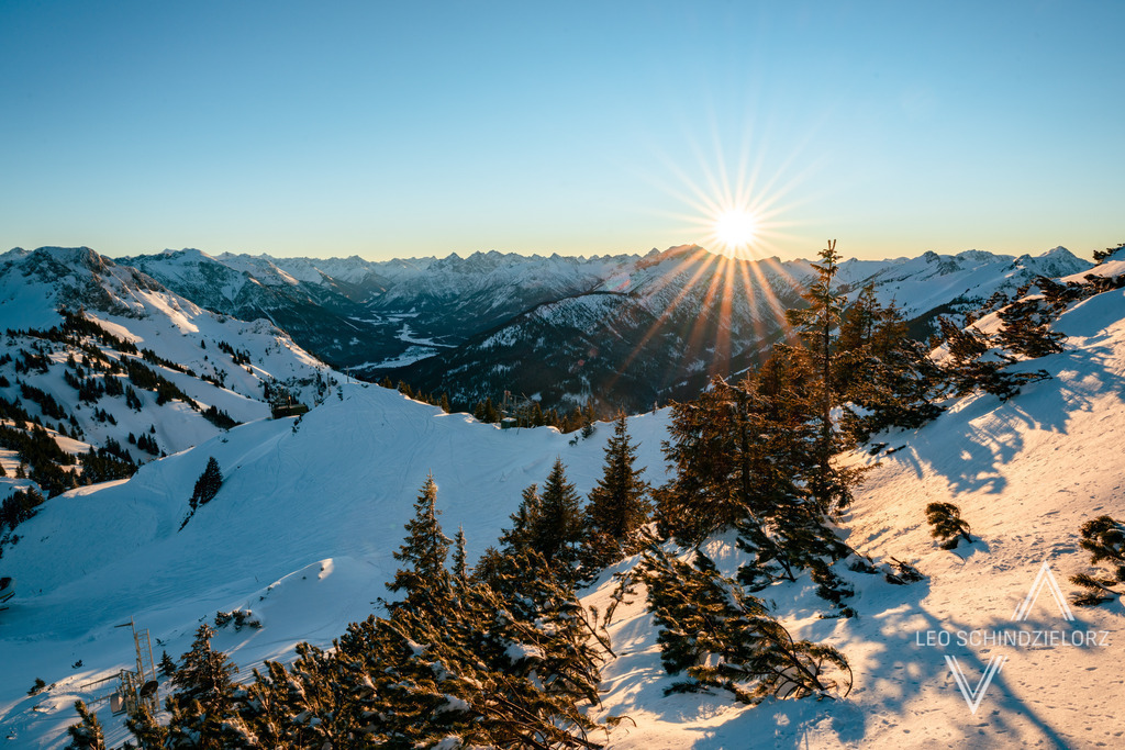 Fotografie_Leo_Schindzielorz_AT_Winter_Tirol_Hahnenkamm_20220205_A7R00850_org | Atmosphärische Landschaftsbilder & Drohnenaufnahmen aus dem Allgäu, Tirol, Südtirol & der Schweiz – ideal für Leinwanddrucke & zur stilvollen Raumgestaltung. - Realisiert mit Pictrs.com
