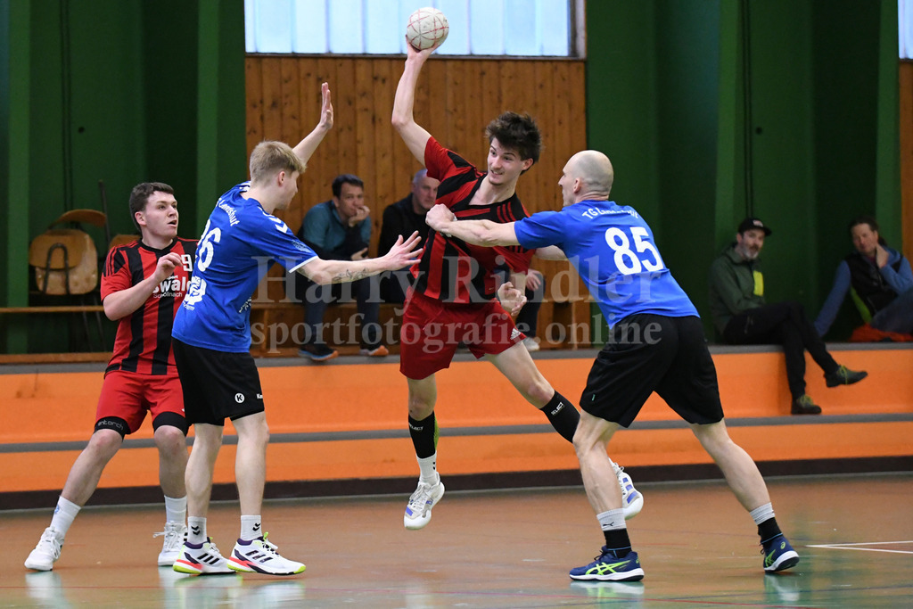 SSG Metten Herren II : TG Landshut III | Hilz, Ludwig (SSG Metten II) - Realisiert mit Pictrs.com