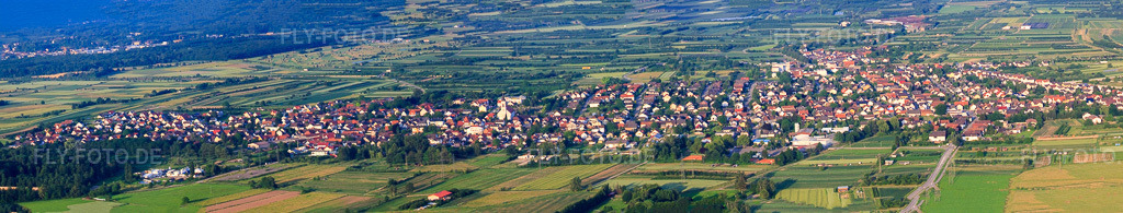 Luftbild: Ortspanorama aus Westen im Ortsteil Urloffen in Appenweier im Bundesland Baden-Württemberg in Deutschland. Foto: IMG_28919-Pano.jpg vom 14.06.2010 durch Werner Riehm/FLY-FOTO.deAuflösung des Originals: 18955 x 3605 px