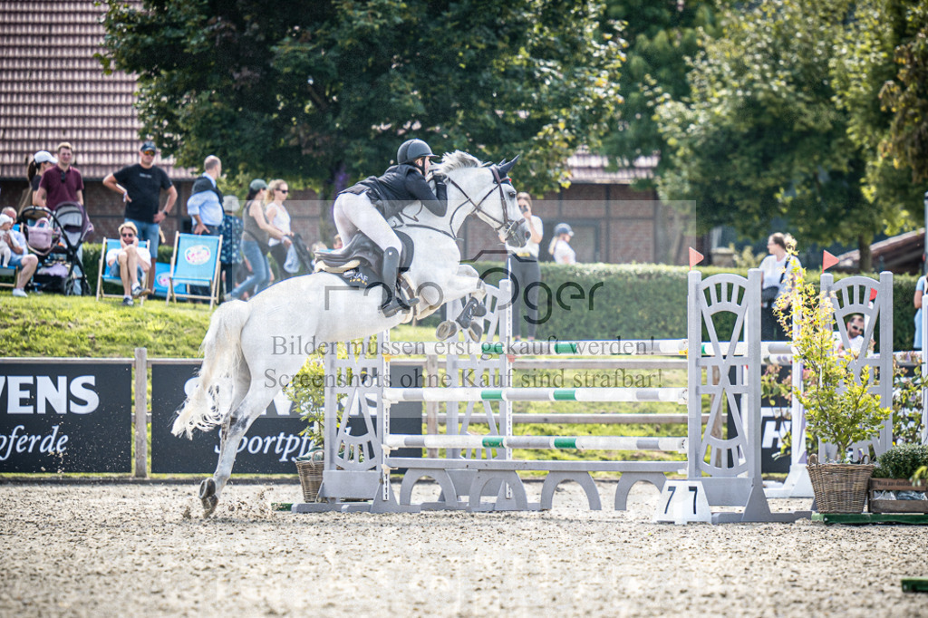 DOS_9331 | Entdecke hochwertige Reitturnierfotos von Foto Oger. Professionell, emotional und authentisch – jetzt Lieblingsmomente im Shop bestellen.Deutschlandweite Turnierfotografie. - Realisiert mit Pictrs.com