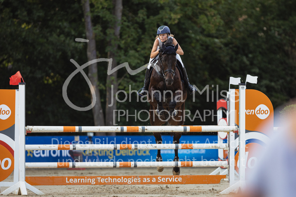 220826_Delbrueck_L-Spr-220 | Deine schönsten Turniermomente als professionelle Fotos! Entdecke hochwertige Pferdesport-Fotografie im Online-Shop. Jetzt Fotos finden & bestellen!