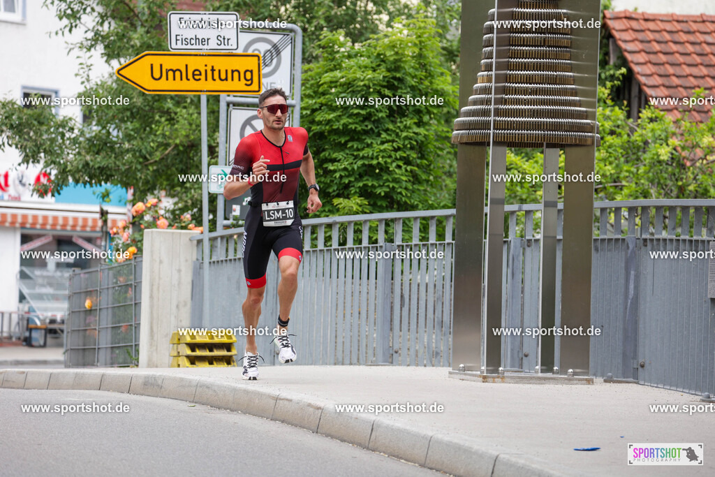 KSZ_5252 | Stadttriathlon Erding 2025. #yourpictrs #sportshot_your_pictrs @Sportshotphotography #stadttriathlonerding Copyright: www.sportshot.de