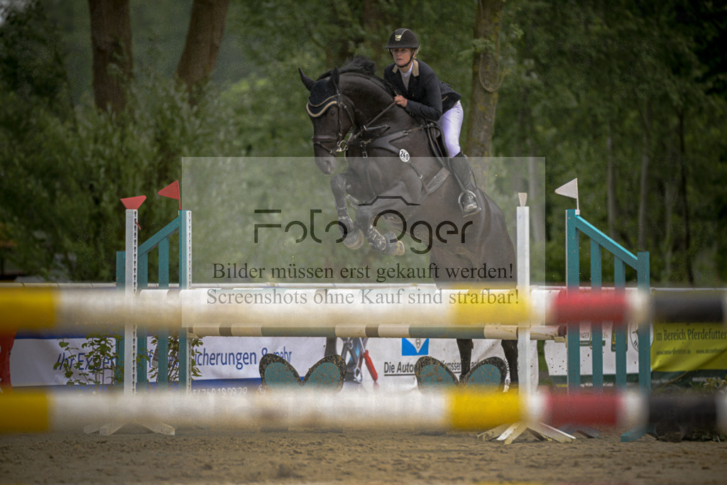 20240505-DOS_8756 | Entdecke hochwertige Reitturnierfotos von Foto Oger. Professionell, emotional und authentisch – jetzt Lieblingsmomente im Shop bestellen.Deutschlandweite Turnierfotografie. - Realisiert mit Pictrs.com