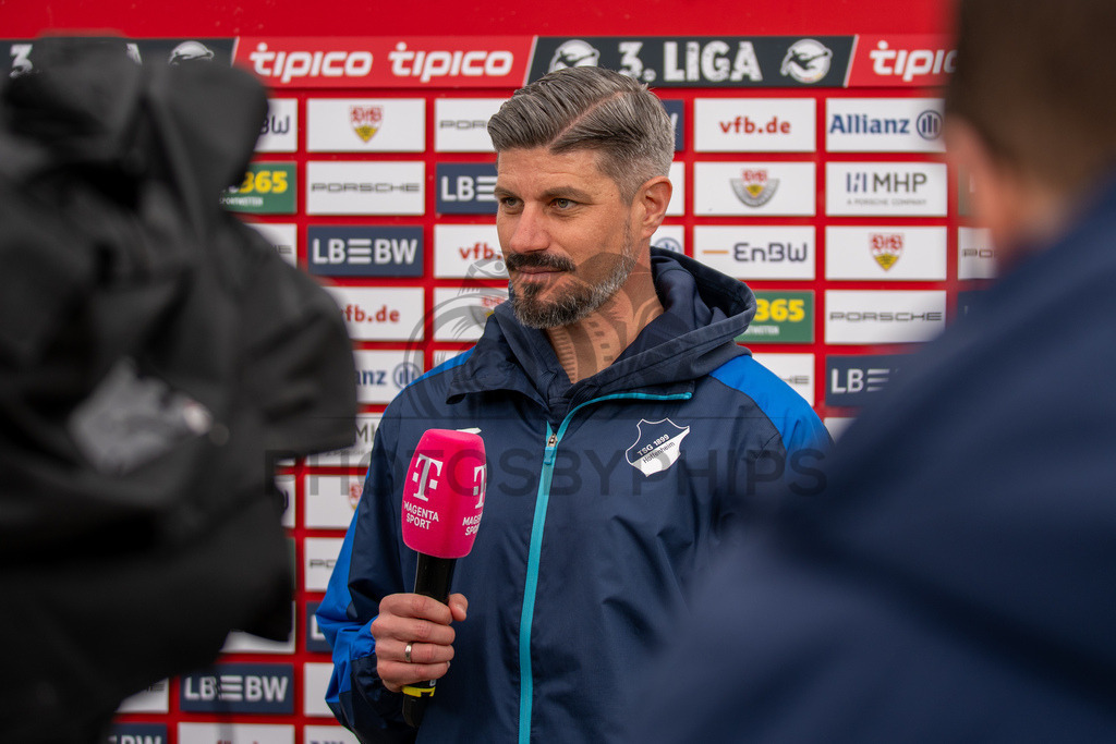 VfB Stuttgart II vs. TSG Hoffenheim II, Fussball, 3. Liga, 26. Spieltag, 15.03.2026 | Stefan Kleineheismann (Trainer TSG 1899 Hoffenheim II),VfB Stuttgart II vs. TSG Hoffenheim II, Fussball, 3. Liga, 26. Spieltag, 15.03.2026Foto: photosbyphips/Philip Ziegler