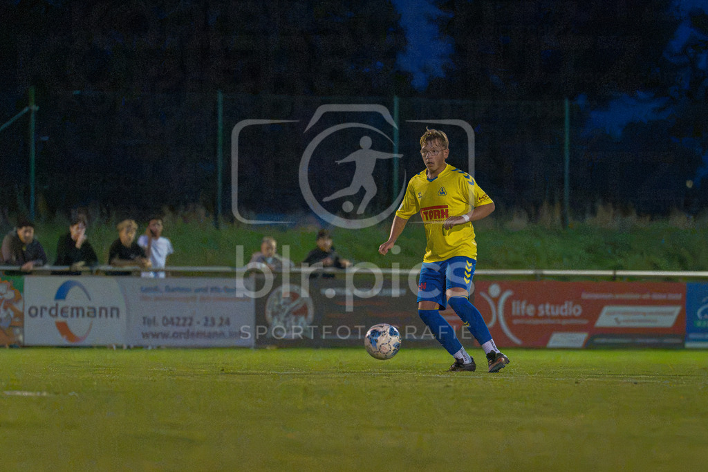 _DSC7248 | Professionelle Fußball- und Sportfotografie. Spielbilder online ansehen und kaufen – Einzelbilder oder komplette Galerien in hoher Qualität.