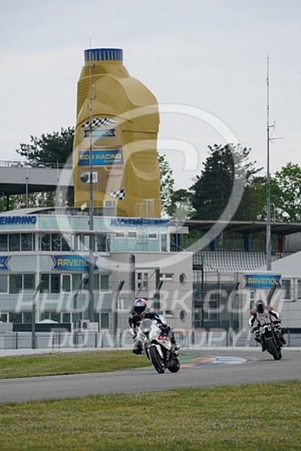 2023_05_01_PBK_21888 | Sportfotografie; SlowMotion; Video; Rennstrecke; Hafeneger; Speer; Racing; RSE; BMW; CBO; Trackday; Motorsportarena; Hockenheimring; Brno; Most; Barcelona; Valencia