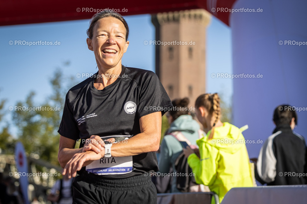 44. Kölner Brückenlauf; Koeln, 14.09.25 | Impressionen vom 44. Kölner Brückenlauf am 14.09.25 am Schokoladenmuseum in Koeln. Foto: BEAUTIFUL SPORTS/Leah Kohring