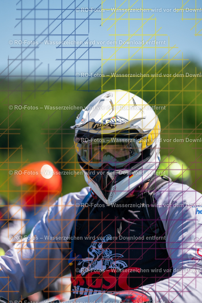 Wolfshausen 2 Lauf -82 | Sportfotografie von RO-Fotos: Motorsport, Motocross, Enduro, Laufveranstaltungen und Triathlon. Professionelle Fotos von Sportlern und Events. - Realisiert mit Pictrs.com
