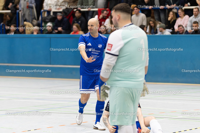 Fußball I Herren I Saison 2025-2026 I Solarstrom-Cup I Vorrunde I 03.01.2026.059 | Leezener SC II - SC WakendorfLeezener SC II - SC Wakendorf - Realisiert mit Pictrs.com