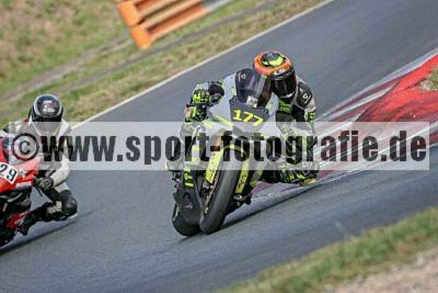 spof1995 | Professionelle Fotos von Sportveranstaltungen, aber auch Hochzeiten und anderen Events. - Realisiert mit Pictrs.com