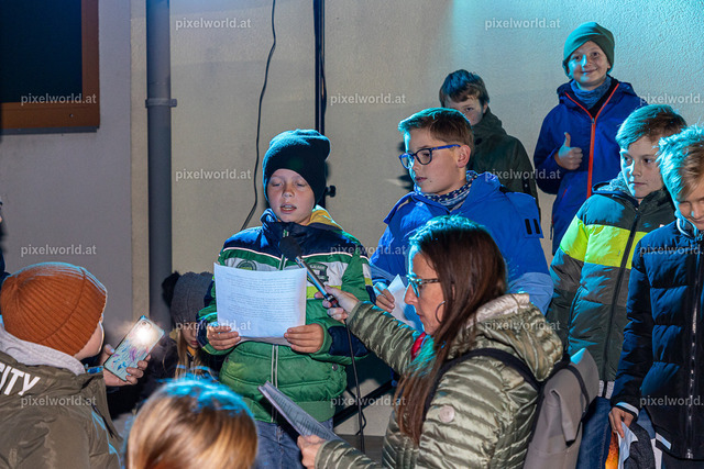 Laternenfest in St. Martin | Bildershop von pixelworld.at - Realisiert mit Pictrs.com