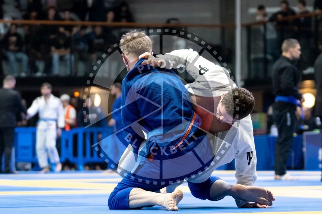 20240121PBB5354-2 | Fighters compete during the second day of the IBJJF European Championship in Paris, France, on January 21, 2024.