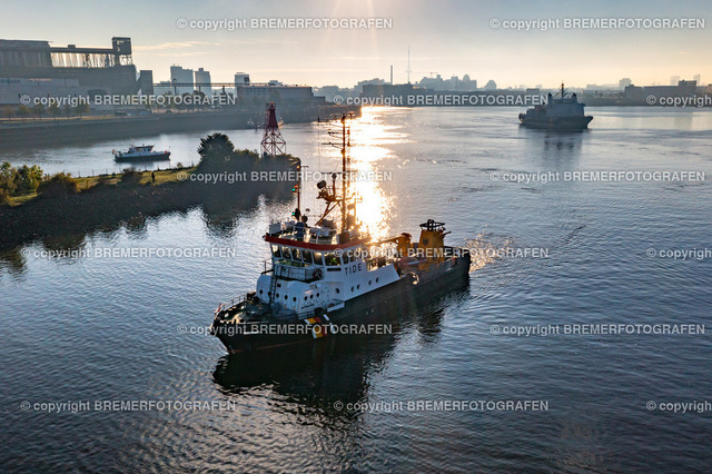 DJI_0220 | 30.09.2022 Drohnenaufnahmen Dt. Schifffahrtstag 2022 Bremen Wendebecken / Weser