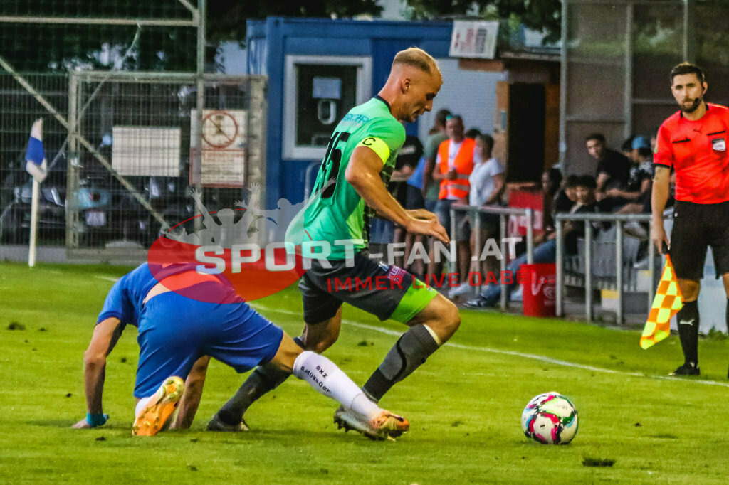 SAK Klagenfurt - VST Völkermarkt 4-5, Kärntner Liga 3. Runde | Toni Dullnig (SAK Klagenfurt #6) Matthias Maierhofer (VST Völkermark #15) SAK Klagenfurt - VST Völkermarkt 4-5 am 11.08.2023 in Klagenfurt
(SAK Sportpark), Austria, (Photo by Ernst Krawagner sport-fan.at) - Realisiert mit Pictrs.com