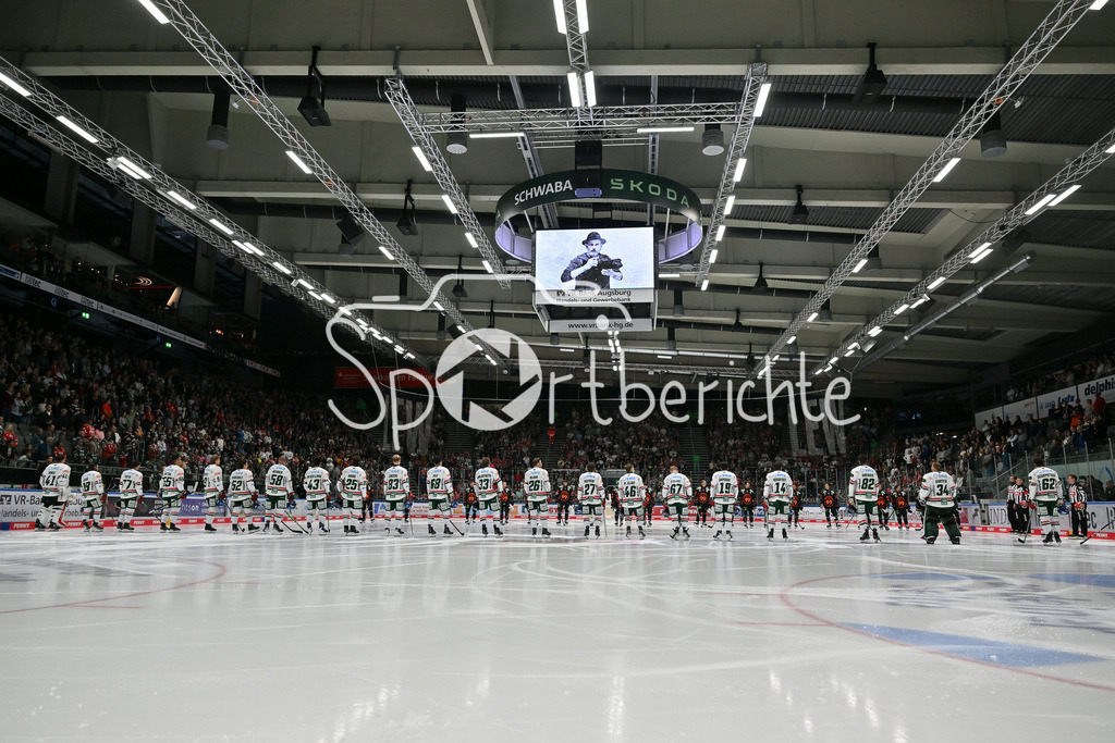 Augsburger Panther - Moser Medical Graz99ers | Dei Augsburger Panther gedenken dem verstorbenen  und langjährigem Teamfotografen Thorsten FRANZISI / Testspiel: Augsburger Panther - Moser Medical Graz99ers; Curt Frenzel Stadion am 31.08.2025
